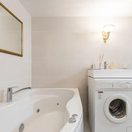 In The Heart Of The Old Town Vip * 克莱佩达